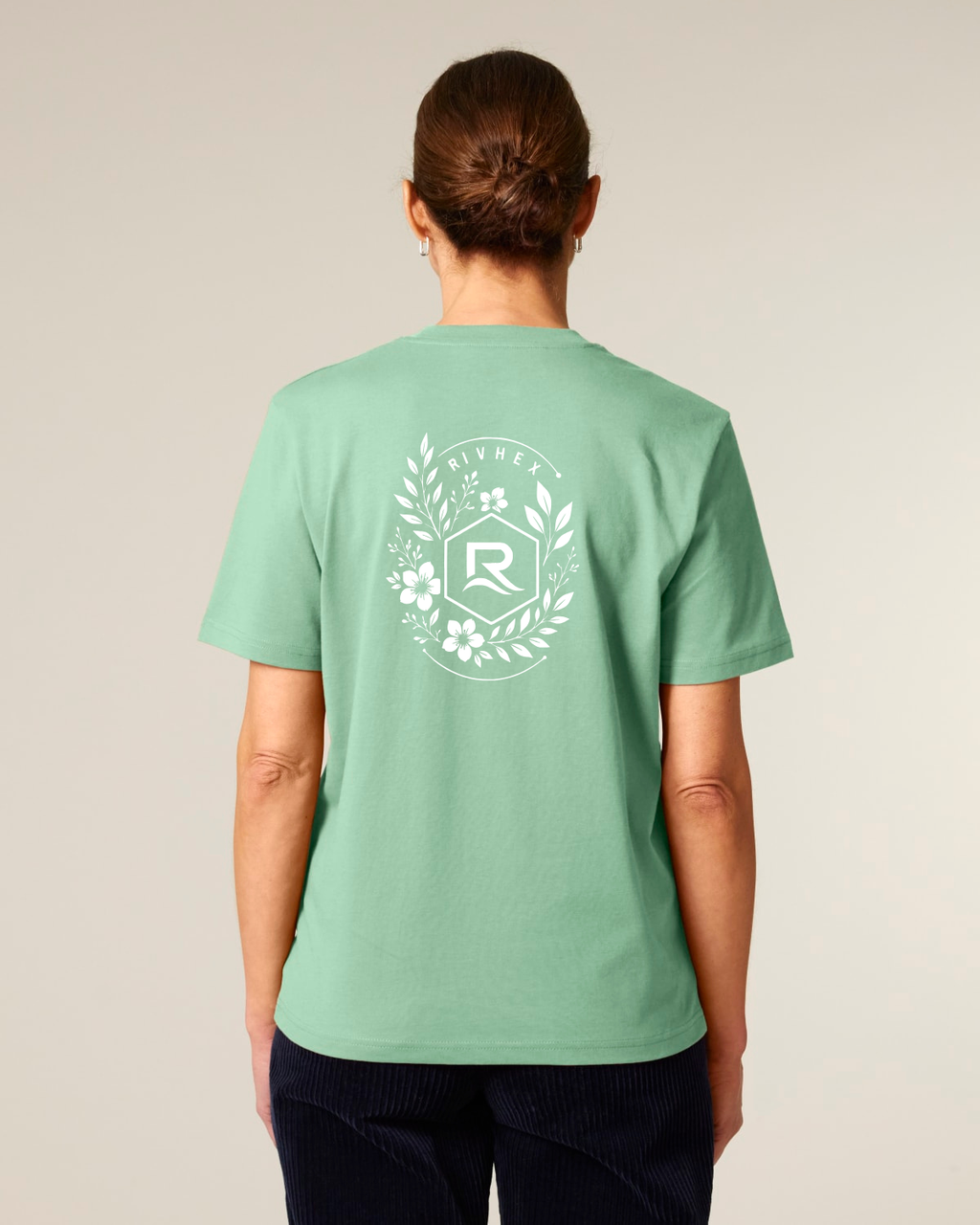 T-shirt RIVHEX Fleurs de Rivage en coton bio unisexe – vue mannequin
